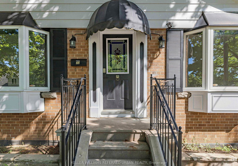 32-granlea-road-toronto-north-york-ontario-c13637510