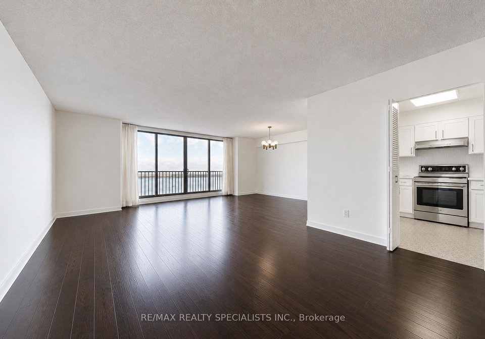 33-harbour-square-toronto-toronto-ontario-c13637616