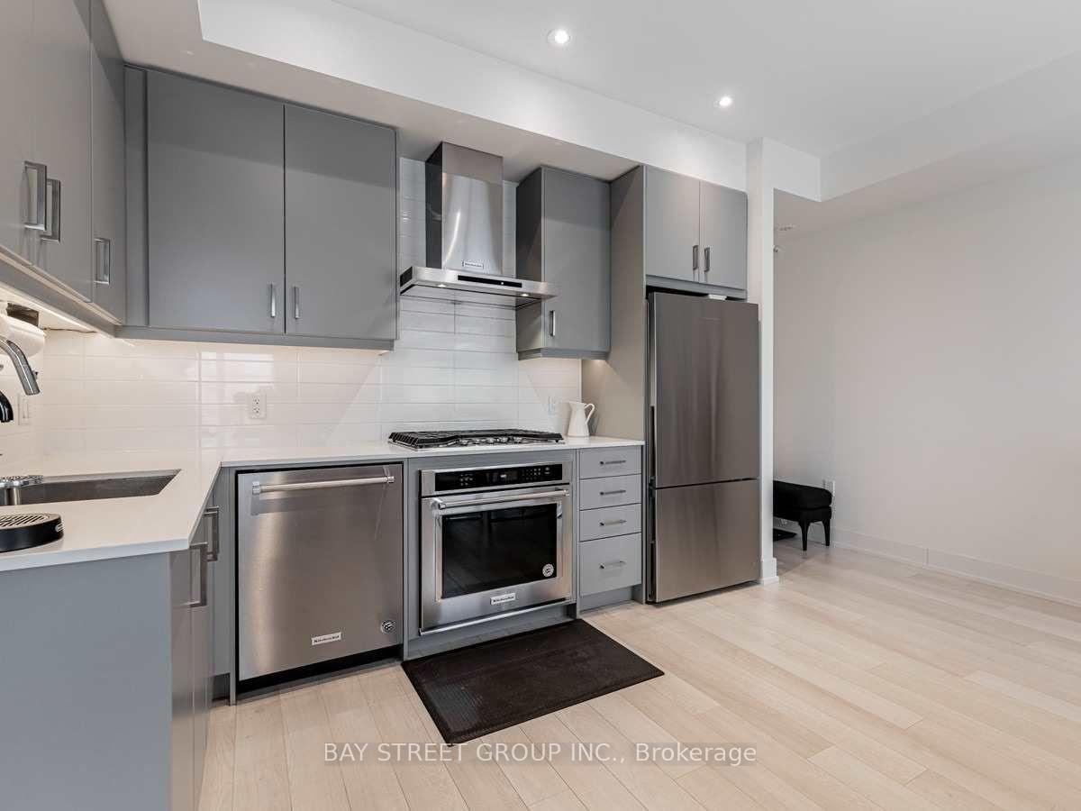 52-holmes-avenue-toronto-north-york-ontario-c13637758