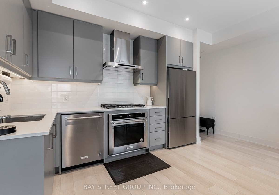 52-holmes-avenue-toronto-north-york-ontario-c13637758