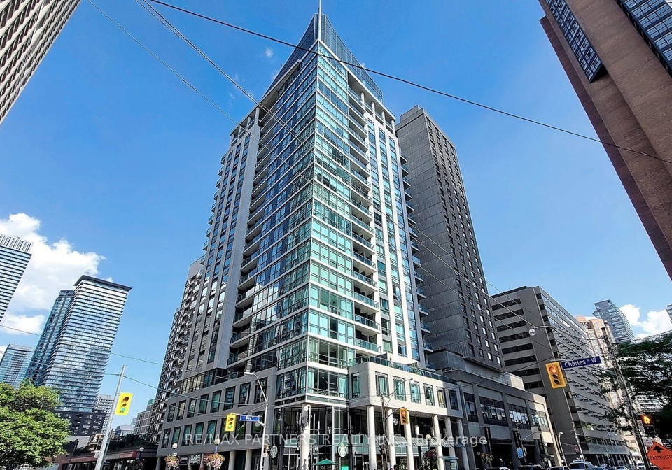 1121-bay-street-toronto-toronto-ontario-c13637786