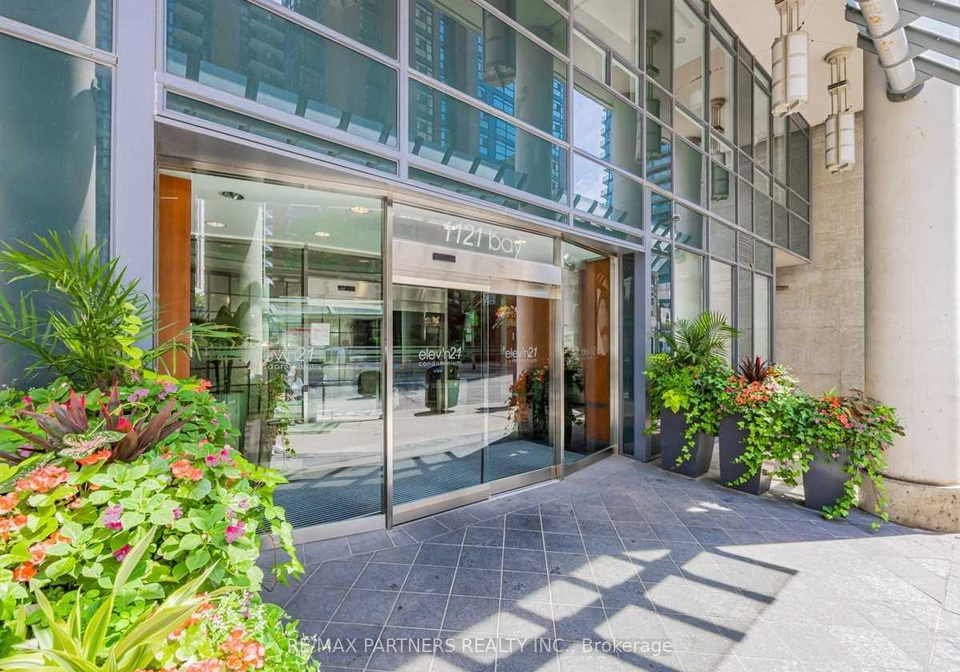 1121-bay-street-toronto-toronto-ontario-c13637786
