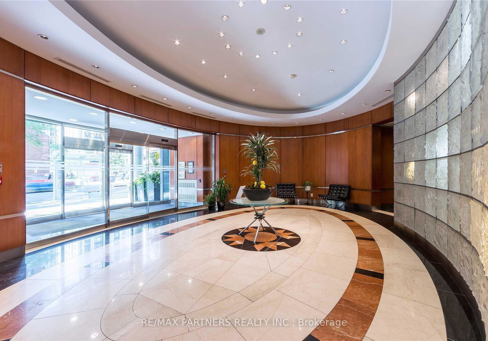 1121-bay-street-toronto-toronto-ontario-c13637786