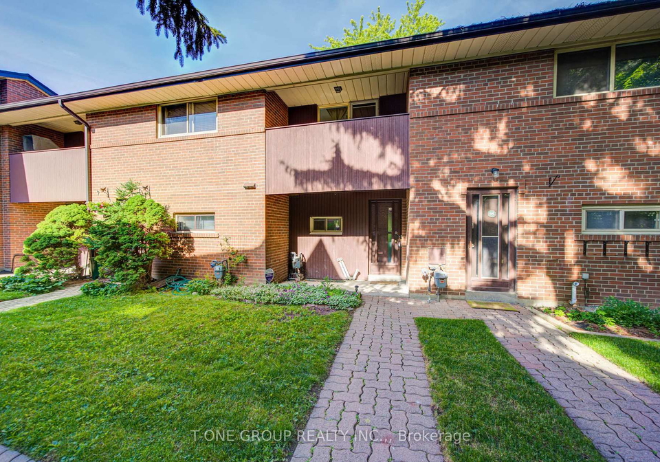 6-esterbrooke-avenue-toronto-north-york-ontario-c13637788