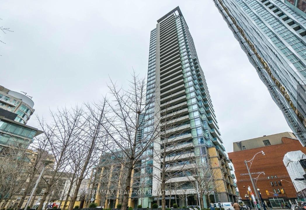 18-yorkville-avenue-toronto-toronto-ontario-c13637848