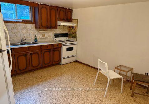 256-patricia-avenue-toronto-toronto-ontario-c13637888