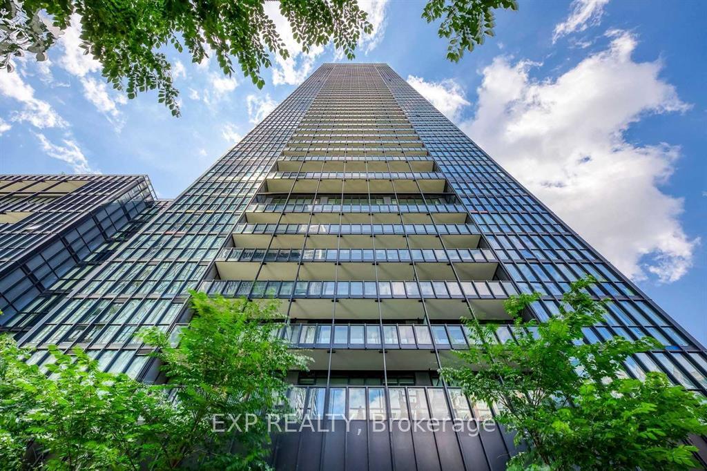 101-charles-street-e-toronto-toronto-ontario-c13637914