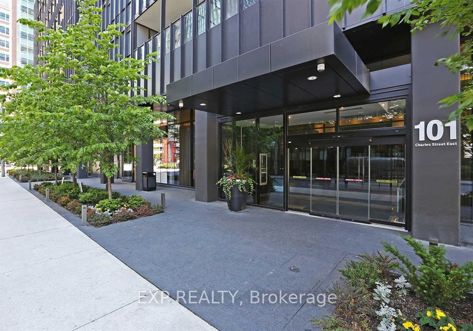 101-charles-street-e-toronto-toronto-ontario-c13637914