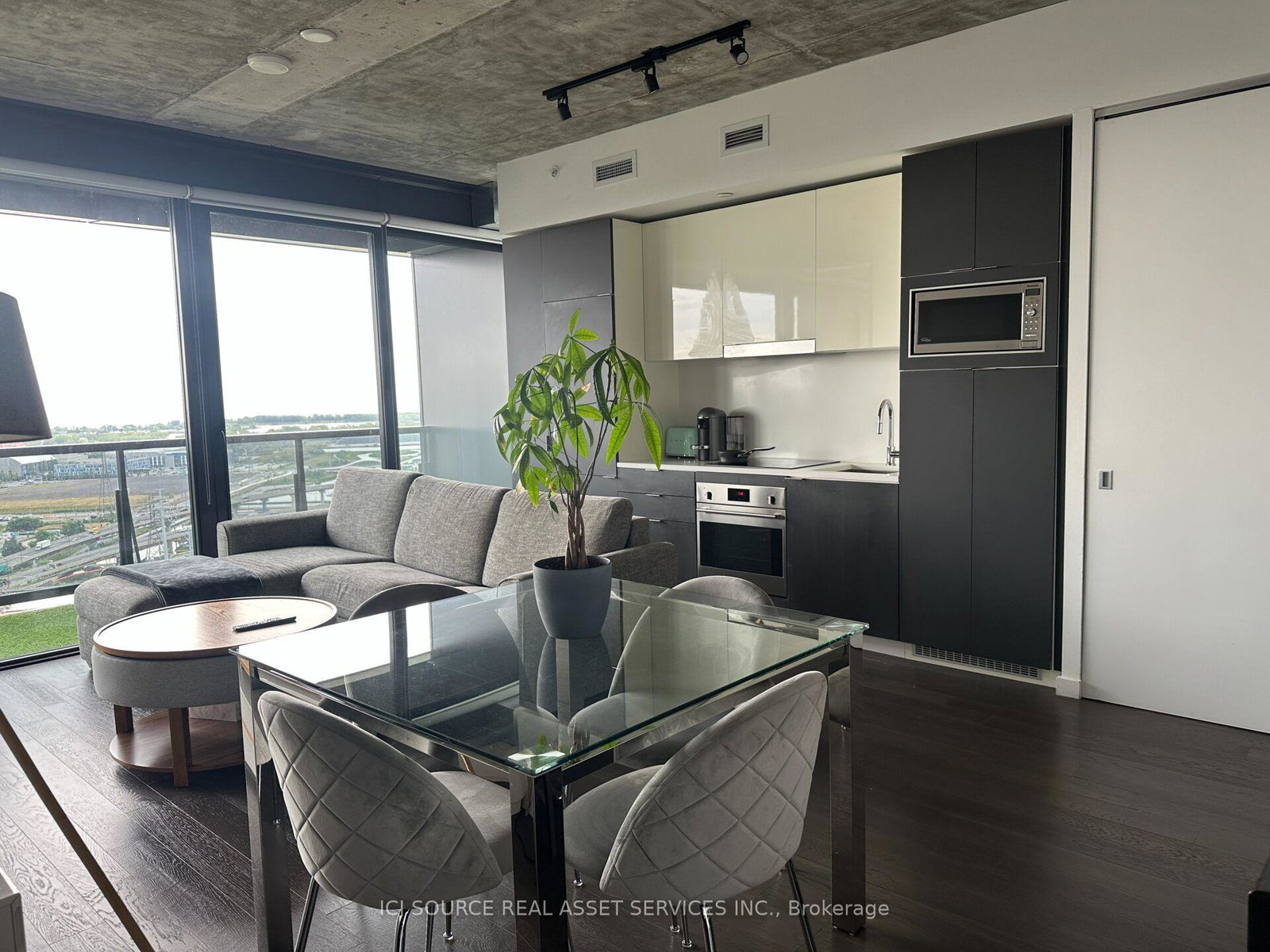 170-bayview-avenue-toronto-toronto-ontario-c13638074