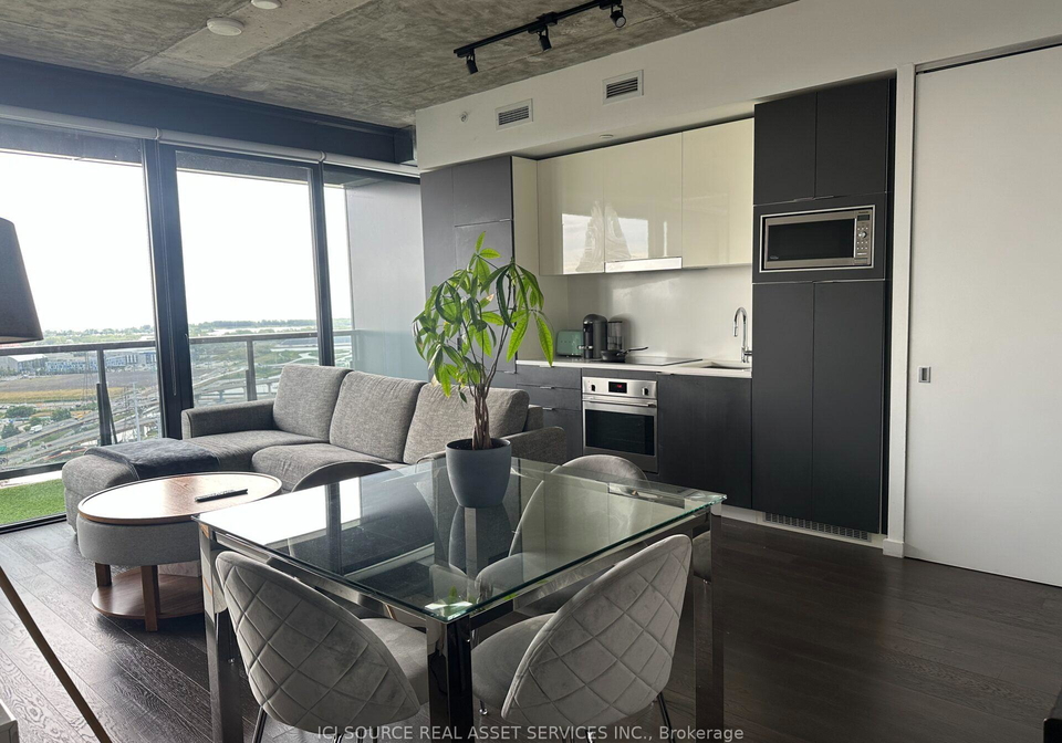 170-bayview-avenue-toronto-toronto-ontario-c13638074