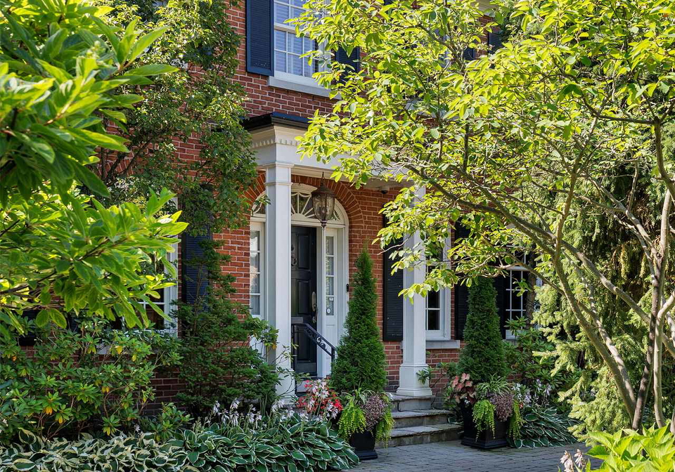 17-sagewood-drive-toronto-north-york-ontario-c13638166