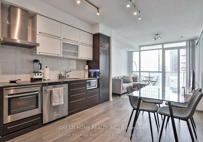 770-bay-street-toronto-toronto-ontario-c13638228