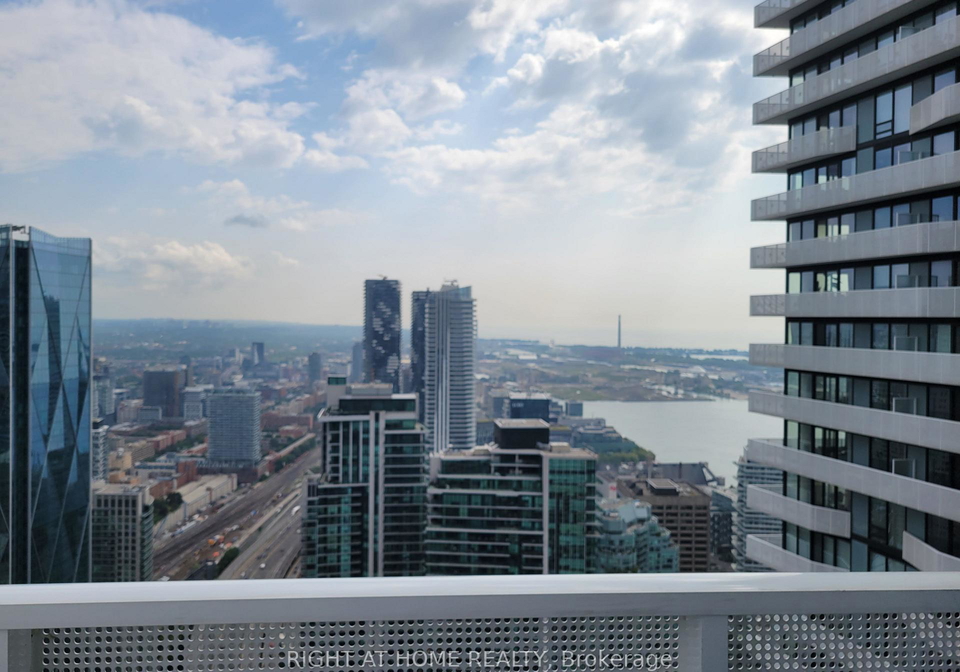 100-harbour-street-toronto-toronto-ontario-c13638236