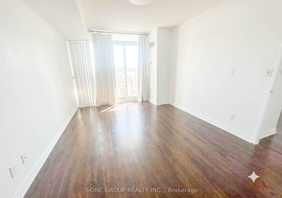 23-hollywood-avenue-toronto-north-york-ontario-c13638340