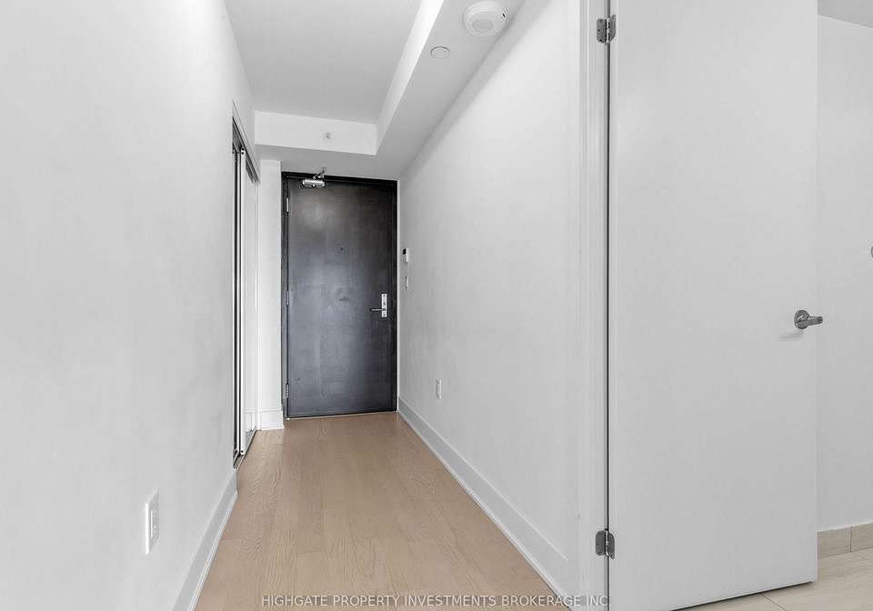 955-bay-street-toronto-toronto-ontario-c13638492