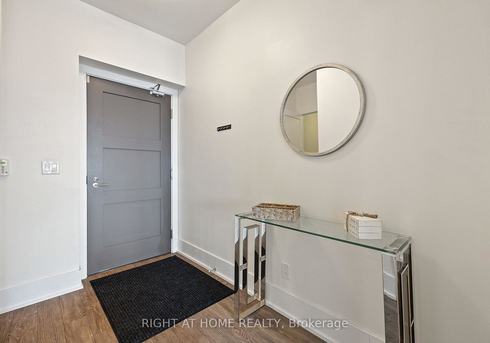 300-front-street-w-toronto-toronto-ontario-c13638564