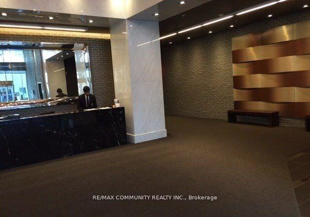 210-simcoe-street-toronto-toronto-ontario-c13638650