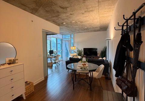 210-simcoe-street-toronto-toronto-ontario-c13638650