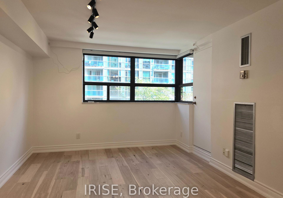 89-mccaul-street-toronto-toronto-ontario-c13638684