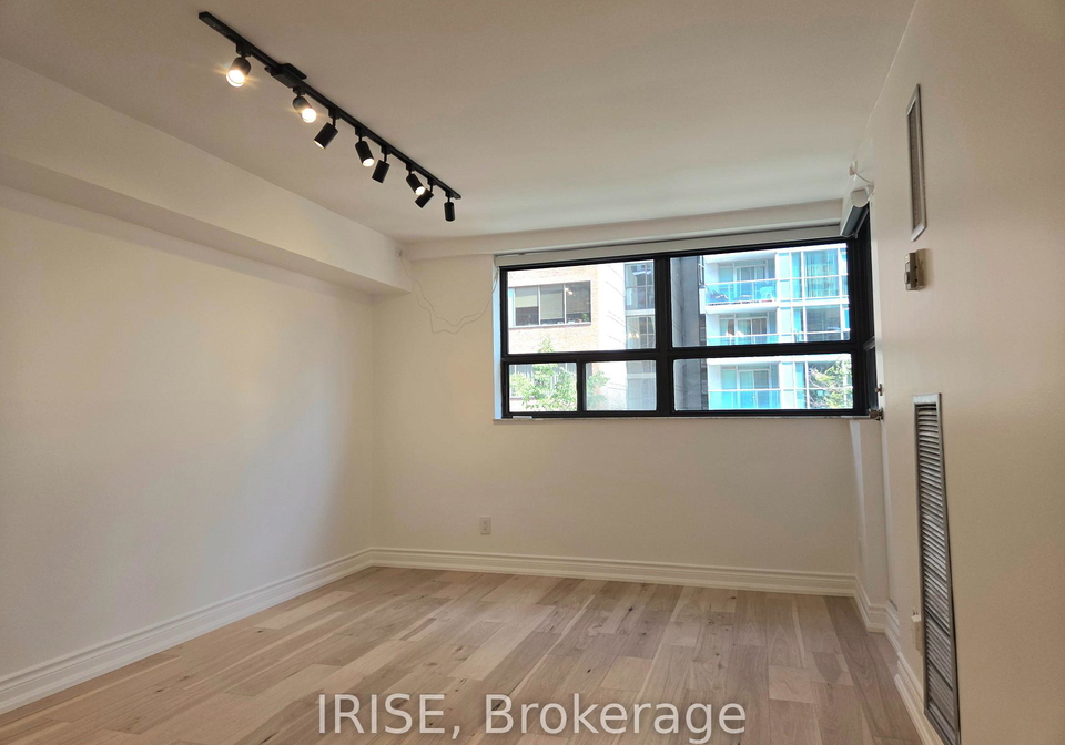 89-mccaul-street-toronto-toronto-ontario-c13638684