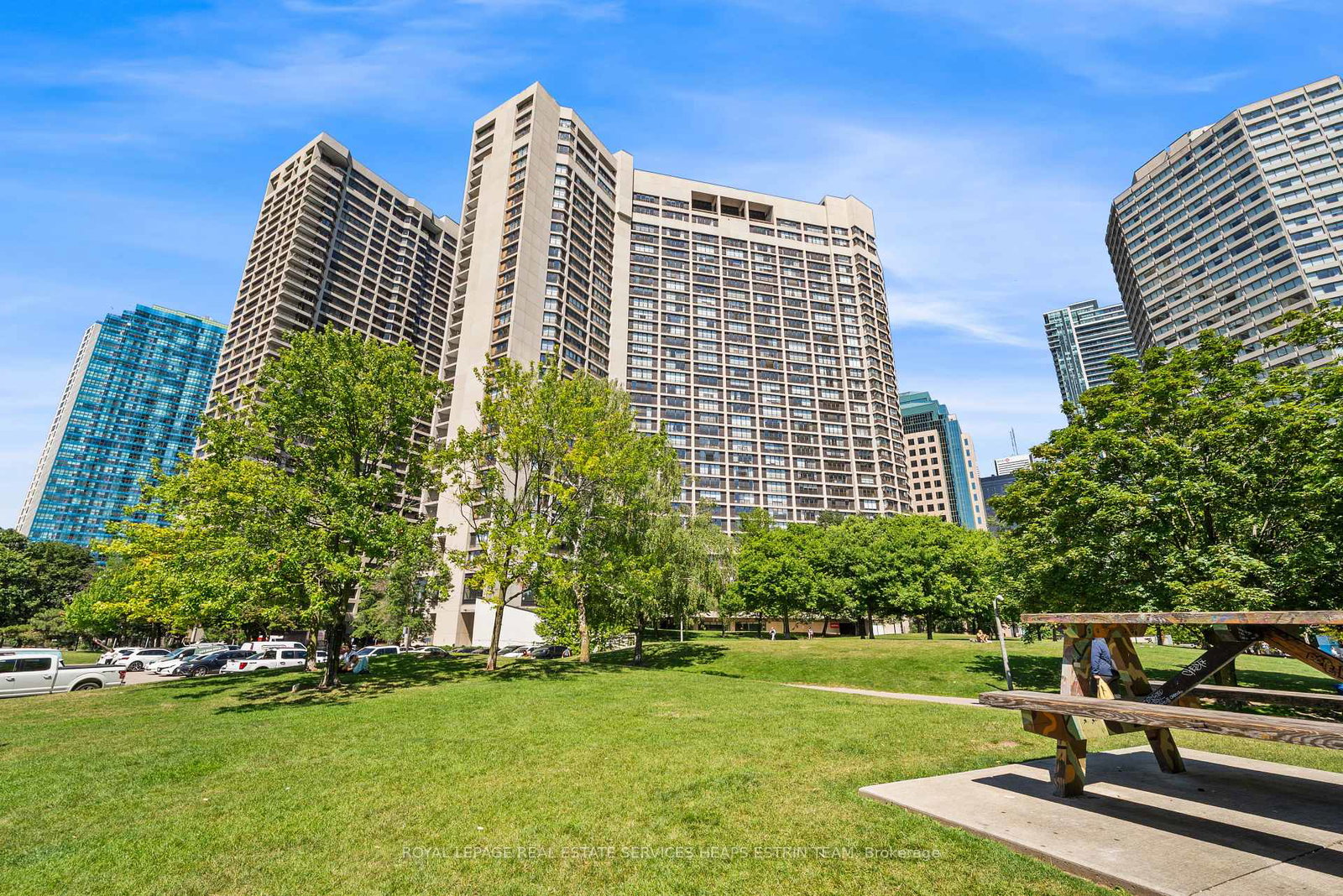 33-harbour-square-toronto-toronto-ontario-c13638714