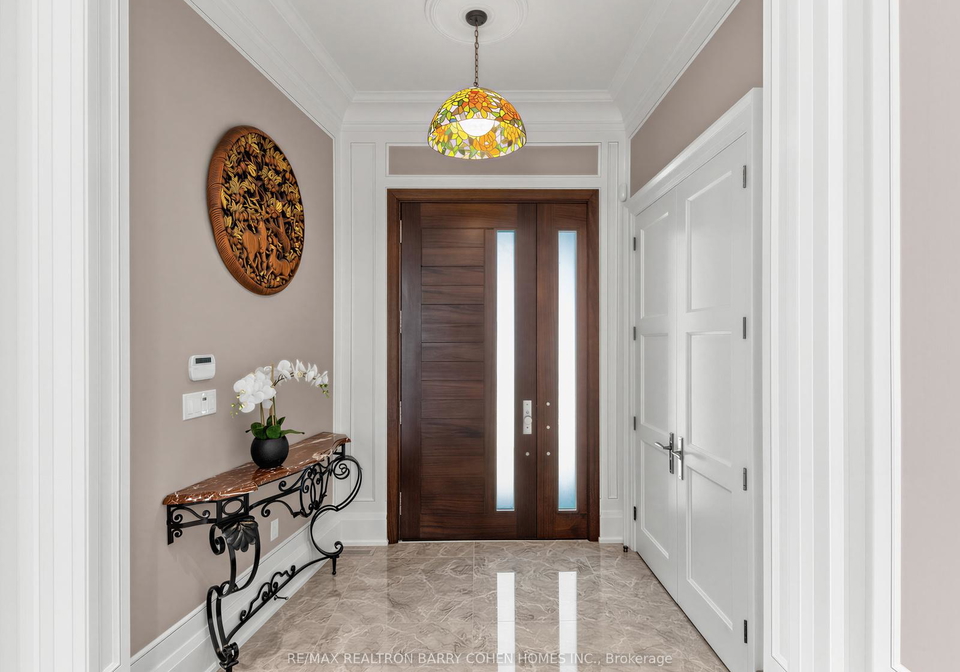 37-chatfield-drive-toronto-north-york-ontario-c13638732