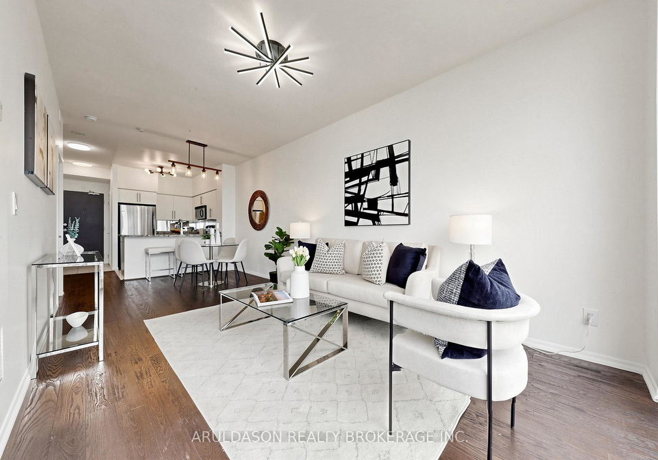 231-fort-york-boulevard-toronto-toronto-ontario-c13638852