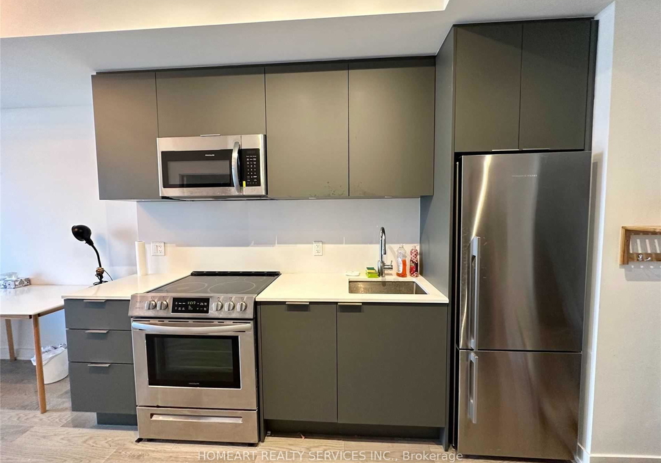 25-richmond-street-e-toronto-toronto-ontario-c13638954