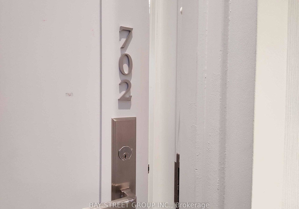 3-gloucester-street-toronto-toronto-ontario-c13639052