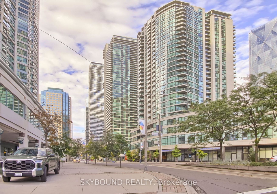 33-bay-street-toronto-toronto-ontario-c13639096
