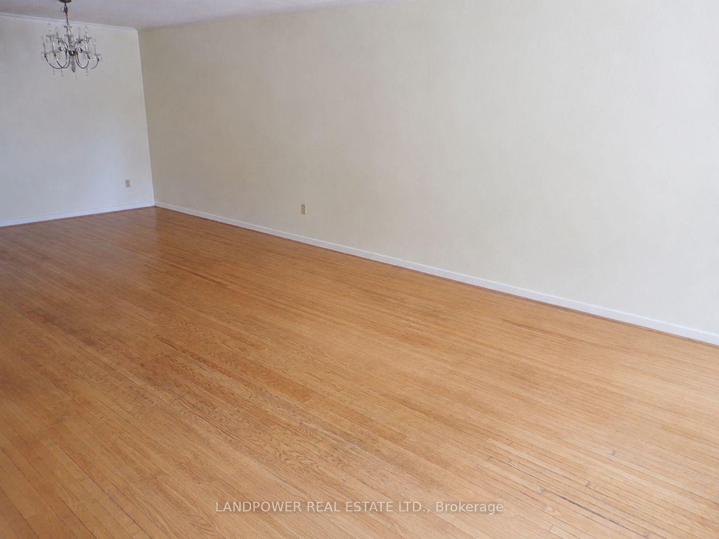 129-mintwood-drive-se-toronto-north-york-ontario-c13639206
