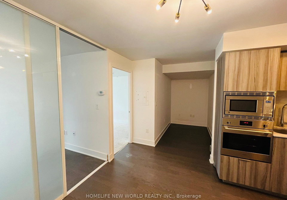 955-bay-street-toronto-toronto-ontario-c13639258