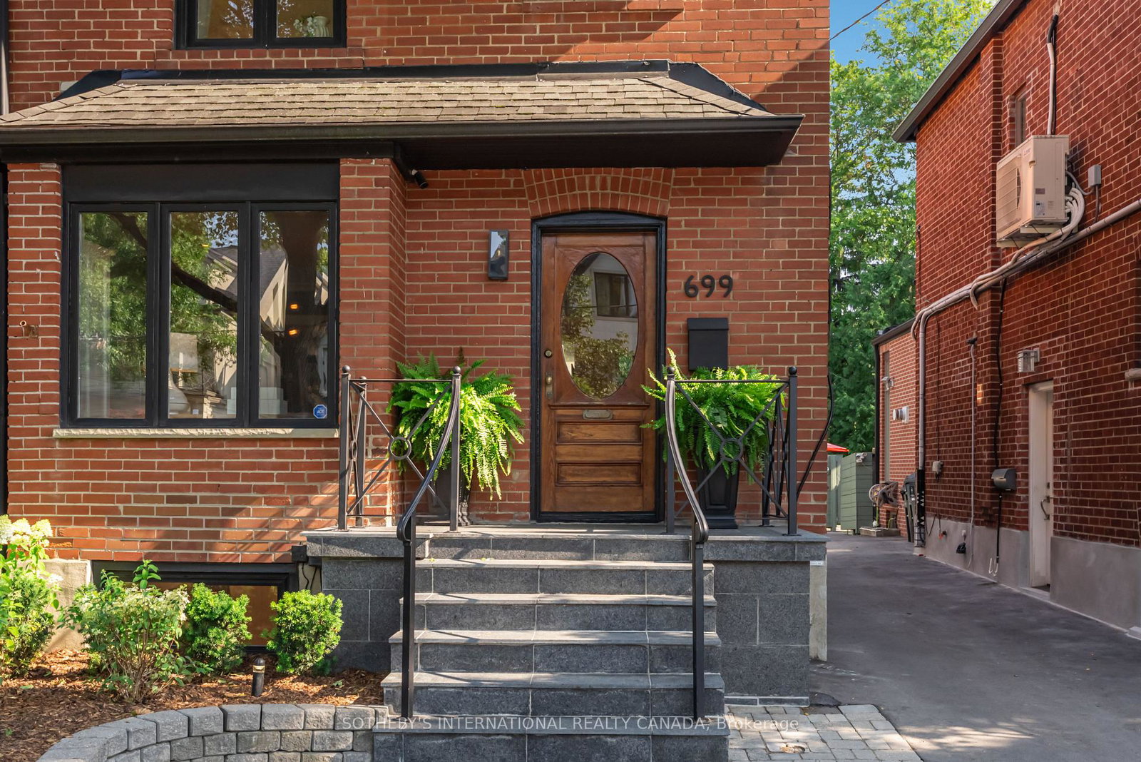 699-merton-street-toronto-toronto-ontario-c13639368