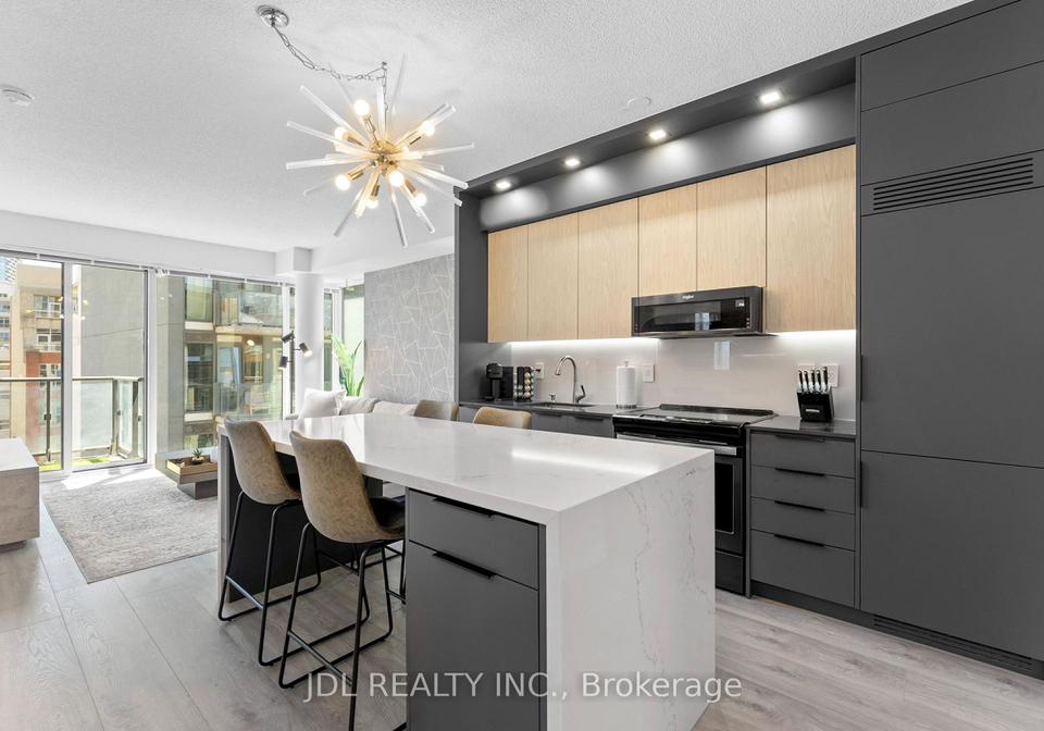 435-richmond-street-w-toronto-toronto-ontario-c13639414