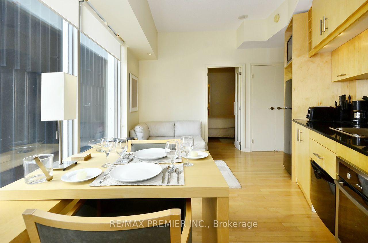 1-king-street-w-toronto-toronto-ontario-c13639448