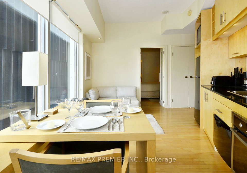 1-king-street-w-toronto-toronto-ontario-c13639448