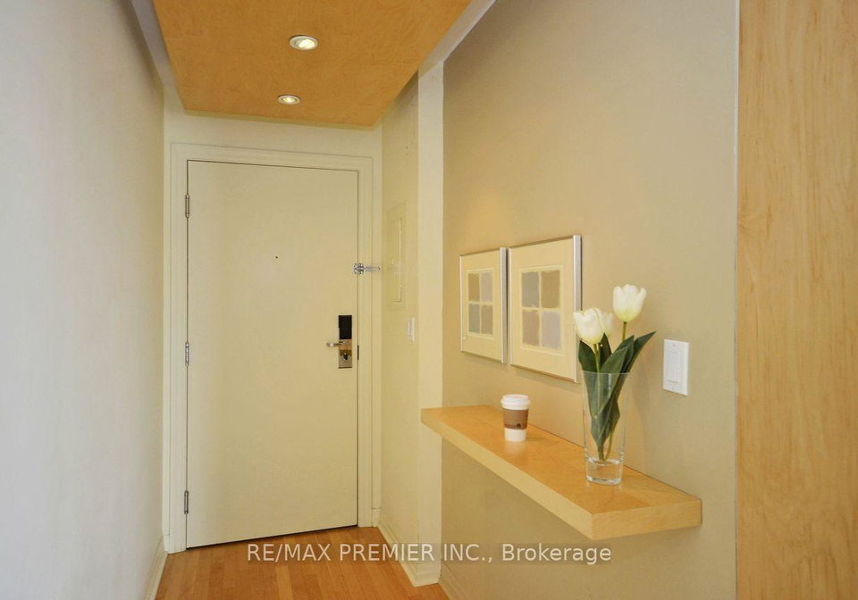 1-king-street-w-toronto-toronto-ontario-c13639448