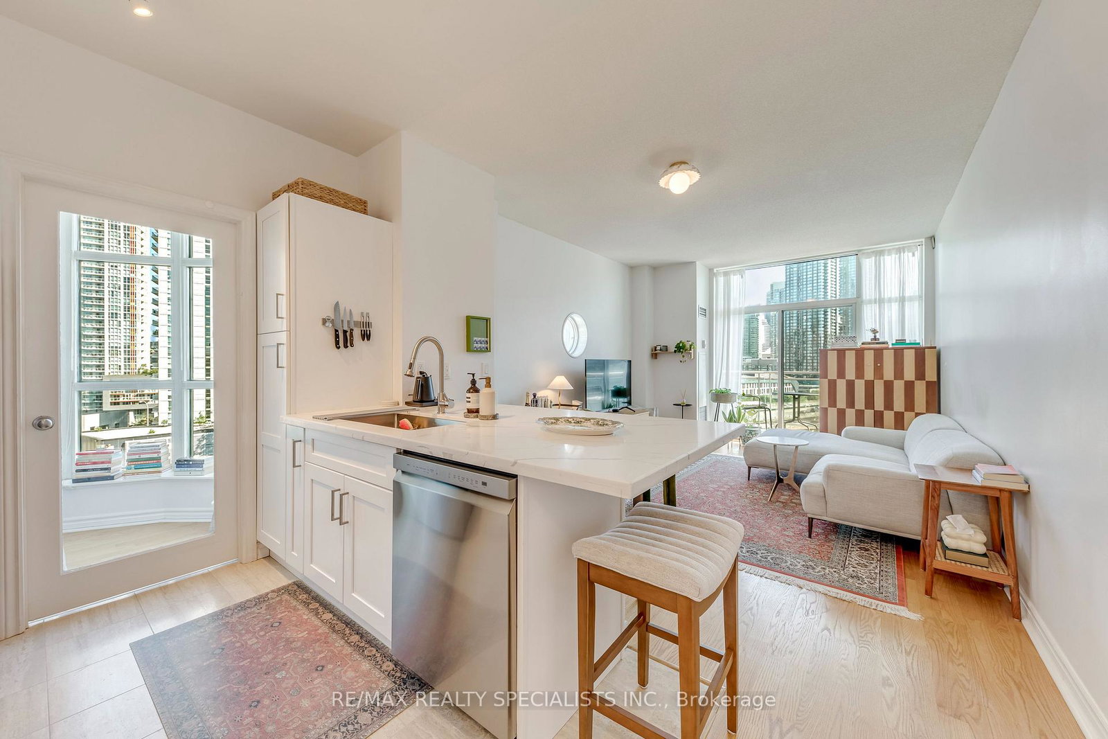 600-queens-quay-w-toronto-toronto-ontario-c13639474