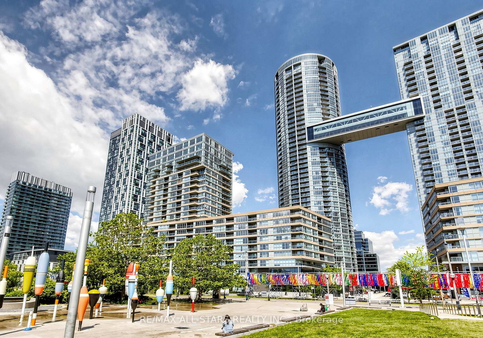 110-fort-york-boulevard-toronto-toronto-ontario-c13639530