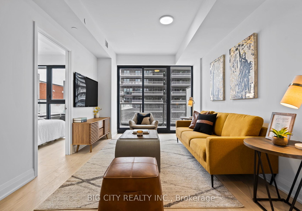 33-frederick-todd-way-toronto-east-york-ontario-c13639922