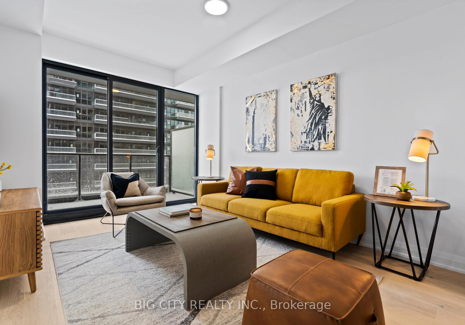 33-frederick-todd-way-toronto-east-york-ontario-c13639922