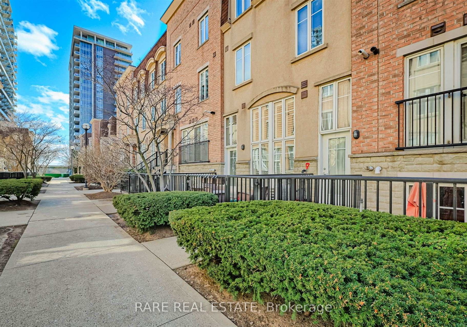 38-western-battery-road-toronto-toronto-ontario-c13640174