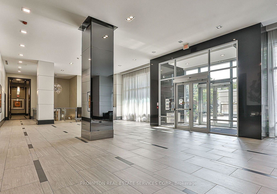17-anndale-drive-toronto-north-york-ontario-c13640188