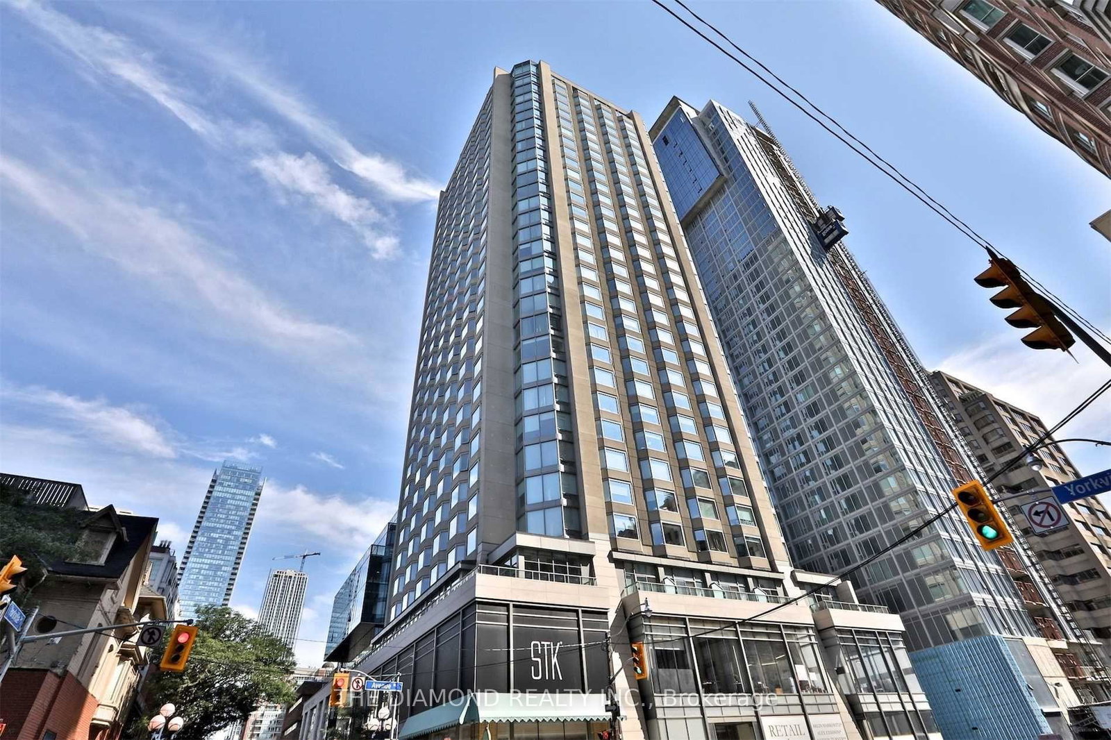 155-yorkville-avenue-toronto-toronto-ontario-c13640194