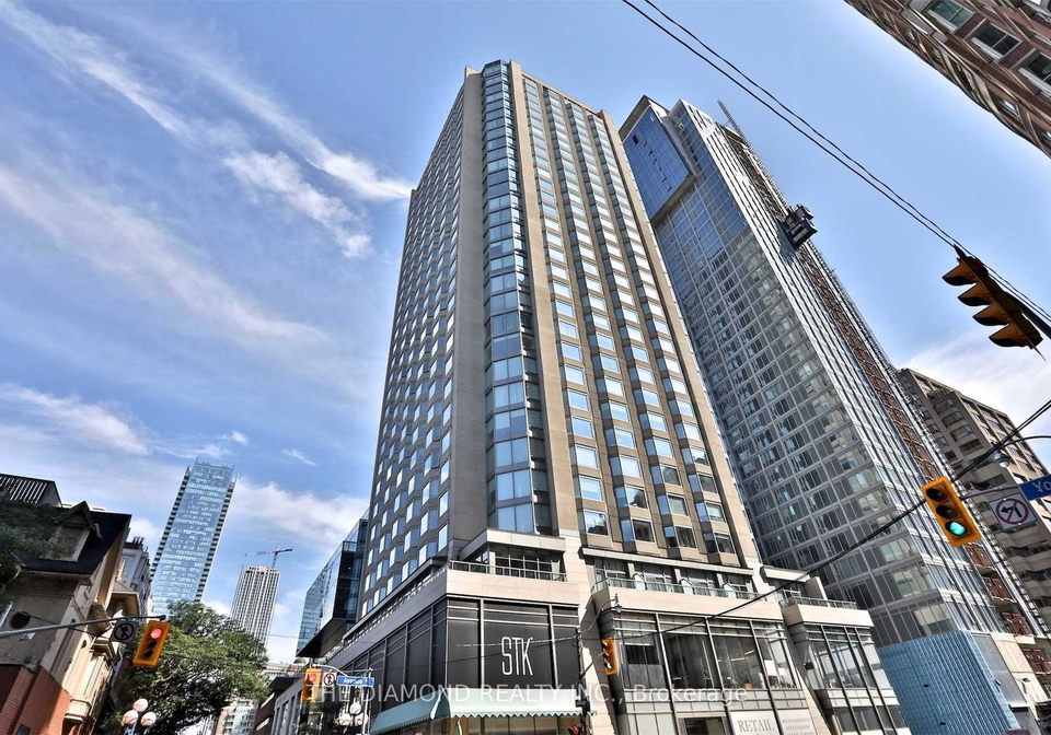 155-yorkville-avenue-toronto-toronto-ontario-c13640194