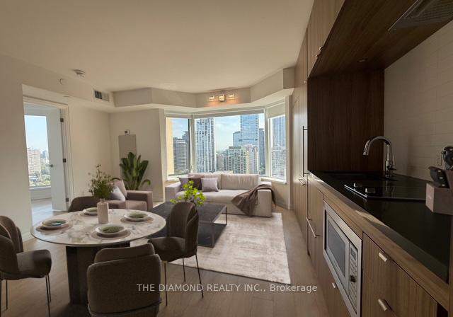 155-yorkville-avenue-toronto-toronto-ontario-c13640194