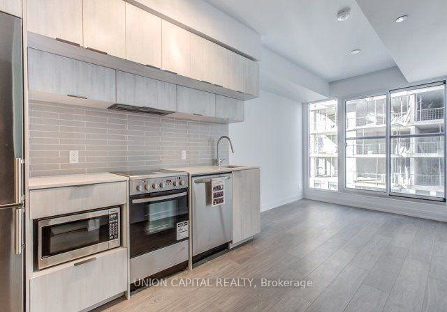 181-dundas-street-e-toronto-toronto-ontario-c13640292