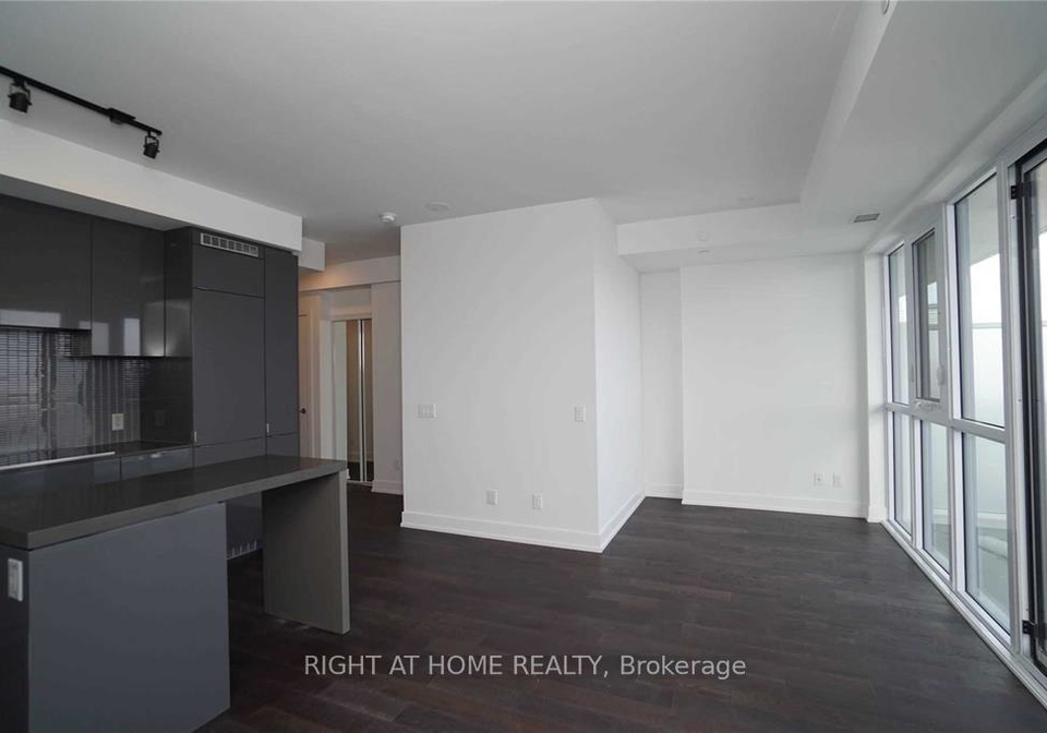 7-grenville-street-toronto-toronto-ontario-c13640312