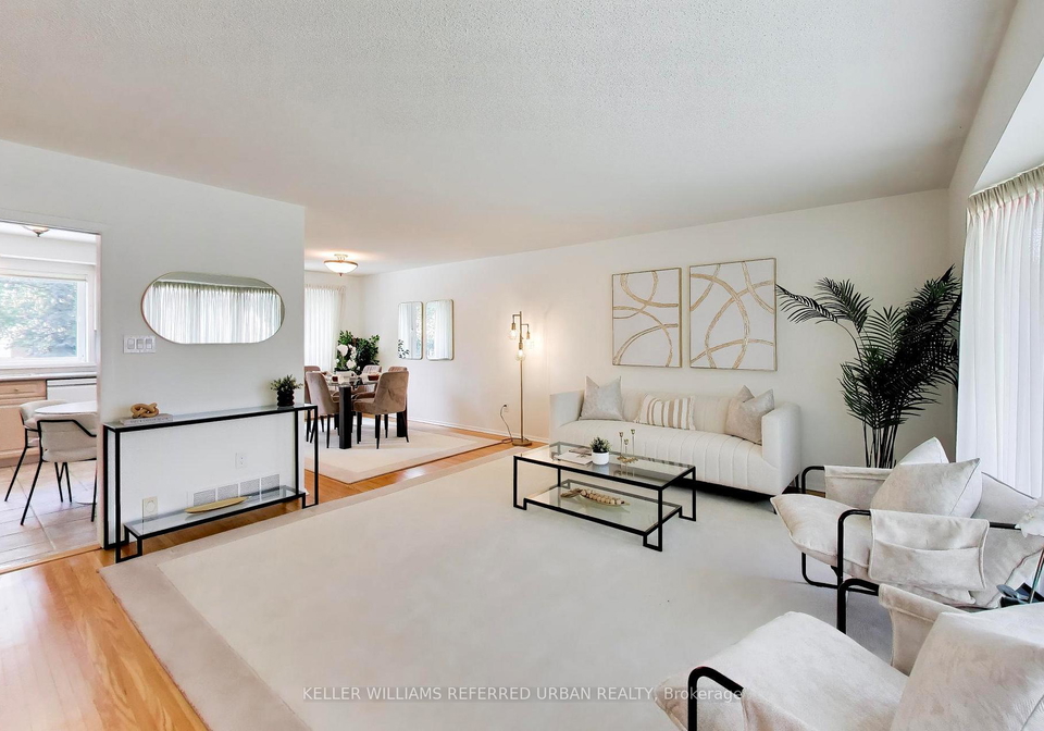 22-crossbow-crescent-toronto-north-york-ontario-c13640316