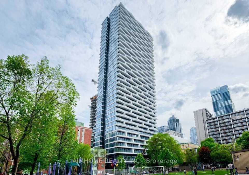 85-wood-street-toronto-toronto-ontario-c13640338